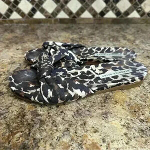 VERONICA BEARD 'Etra' Knotted Leopard Flat Sandals Size 7 Ladies Slip On Shoes